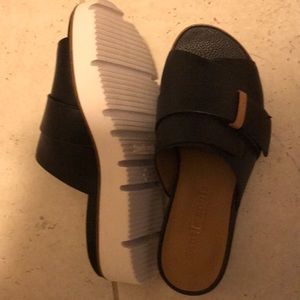 Gentle souls by Kenneth Cole black leather Laverne strap